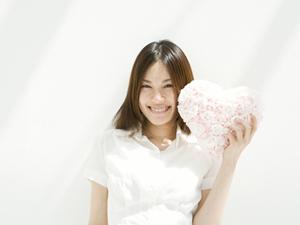 結婚式用ムービーならハニカミムービーを