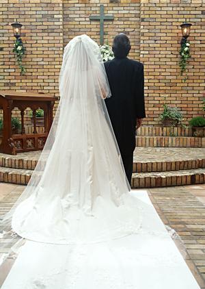 リングにこだわって結婚指輪を選択する